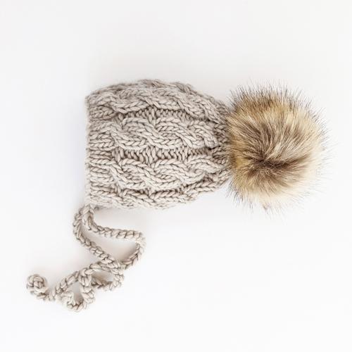 Aspen Oatmeal Cable Knit Bonnet